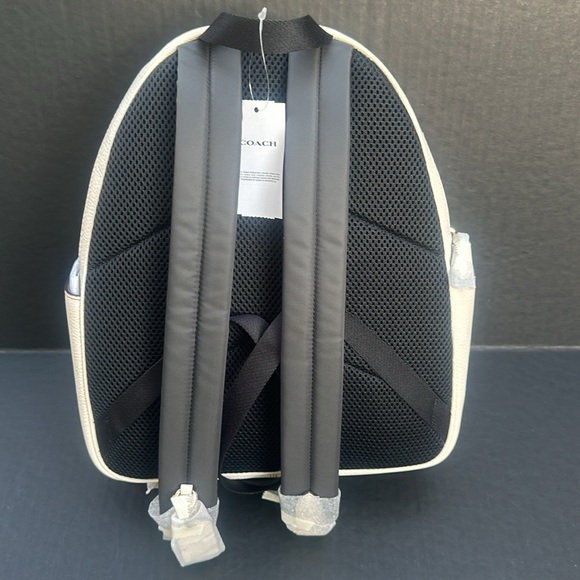 New COACH Backpack In Signature Canvas With Tiger main image 11